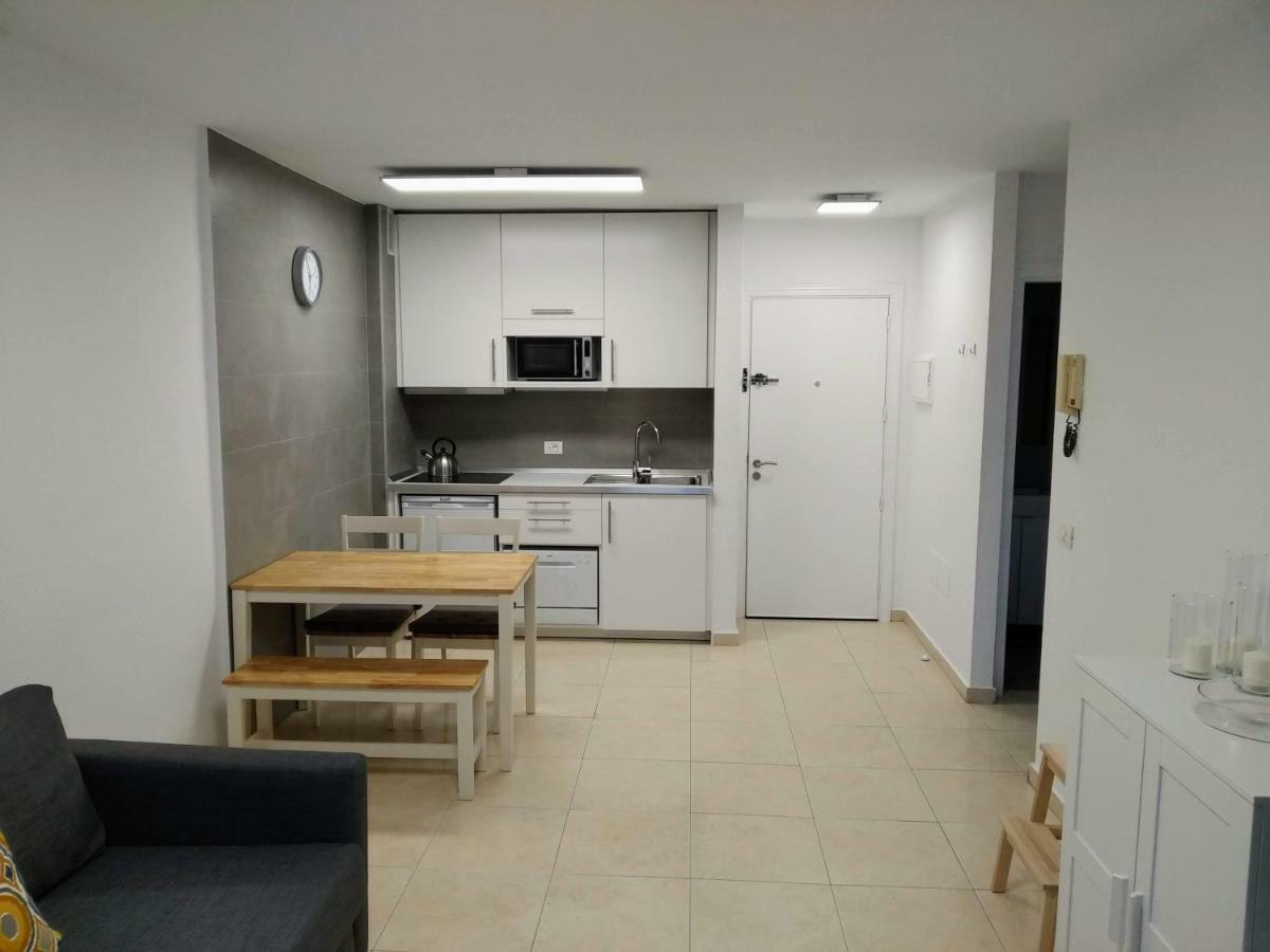Ferienwohnung Apartamento "La Livenza" En El Centro De Adeje Con Garaje Privado Costa Adeje  Exterior foto